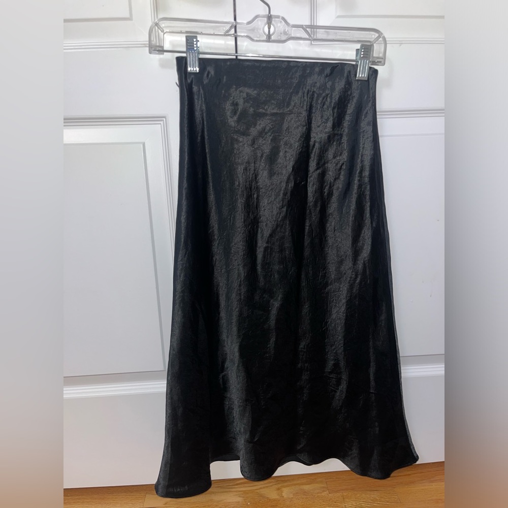 Babaton/Aritiza satin/slip skirt